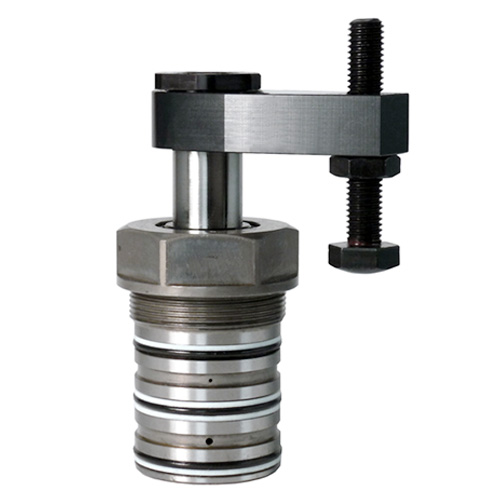 Swing clamp with threaded body for drilled channels type D